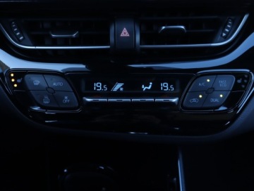 Toyota C-HR I Crossover 1.8 Hybrid 122KM 2018 Toyota C-HR 1.8 Hybrid, Salon Polska, Serwis ASO, zdjęcie 20