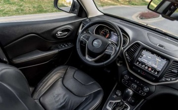 Jeep Cherokee V Terenowy 2.0 MJD 170KM 2014 Jeep Cherokee Jeep Cherokee 2.0 Multijet Active Drive II Automatik Limited, zdjęcie 22