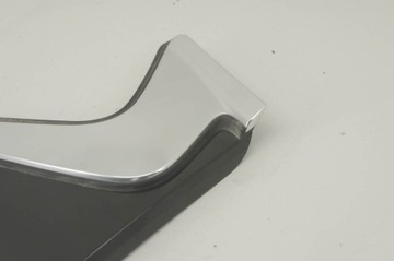 GU204 Infiniti Q30 Накладка на крышку левая задняя