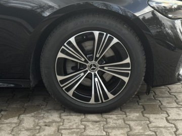 Mercedes Klasa E W214 Sedan 2.0 220d 197KM 2024 Mercedes-Benz E 220, zdjęcie 5