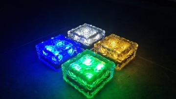 Lampa SOLARNA LED kolory 4 SZTUKI KOSTKA
