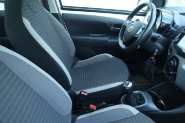 Toyota Aygo II Hatchback 3d Facelifting 1.0 VVT-i 72KM 2019 Toyota Aygo 1.0 VVT-i, Klima, Tempomat, Parktronic, zdjęcie 8