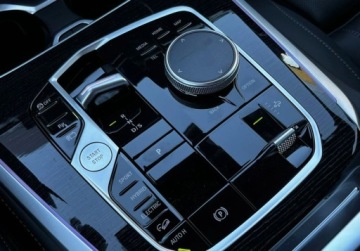 BMW X5 G05 SUV Plug-In Facelifting 3.0 50e 490KM 2025 BMW X5 Samochod DEMO dostepny z leasingiem 100 BMW Bonkowscy Wroclaw, zdjęcie 17