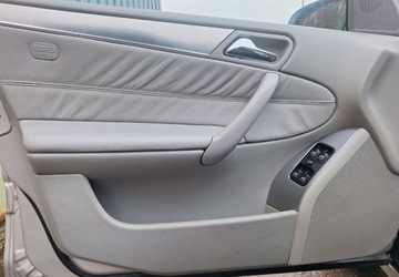 Mercedes Klasa C W203 Kombi T203 3.0 V6 (C 320 CDI) 224KM 2005 Mercedes-Benz Klasa C AVANGARDE Automat Skorzana Tapicerka Tempomat Szyber, zdjęcie 10