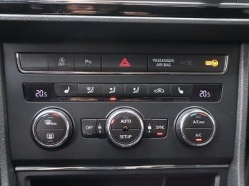 Seat Leon III ST 2.0 TDI CR 150KM 2015 Seat Leon 2.0 TDI, DSG, Navi, Klima, Klimatronic, zdjęcie 12