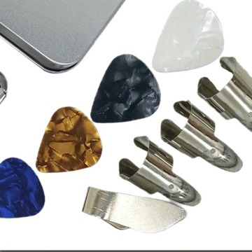 Слайд-бар из 14 предметов с железным футляром для гитары.