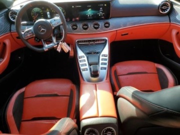 Mercedes AMG GT C190 2021 Mercedes-Benz AMG GT 2021, 3.0L, 4x4, 43 AMG, od ubezpieczalni 3.0 Benzyna, zdjęcie 6