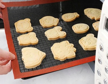 ПЕРФОРИРОВАННЫЙ СИЛИКОНОВЫЙ КОВРИК ДЛЯ ВЫПЕЧКИ ХЛЕБА