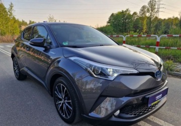 Toyota C-HR I Crossover 1.8 Hybrid 122KM 2017 Toyota C-HR 1,8 Hybrid Prestige Skora Kamera Navi 1.8 Hybryda 122KM, zdjęcie 10