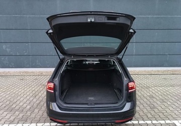 Volkswagen Passat B8 Variant Facelifting 1.5 TSI EVO 150KM 2021 Volkswagen Passat 1.5 150KM DSG Essence Vat 23 Salon PL 1 wlasciciel ASO, zdjęcie 8