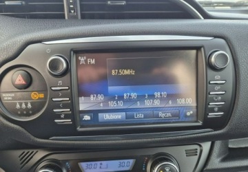 Toyota Yaris III Hatchback 5d Facelifting 2017 1.5 Hybrid 100KM 2018 Toyota Yaris Tylko 55.000km Super stan8 2 komp kol 1.5 Hybryda 100KM, zdjęcie 24