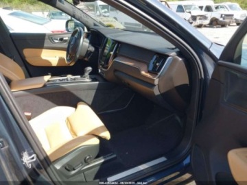 Volvo XC60 II 2021 Volvo XC 60 T5 Inscription 2021 2.0l 2.0 Benzyna 250KM, zdjęcie 9