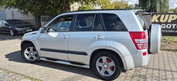Suzuki Grand Vitara II SUV 1.9 DDiS 129KM 2007 SUZUKI GRAND VITARA II 1.9 DDiS 4x4 Napęd na 4 koła 129 KM, zdjęcie 1