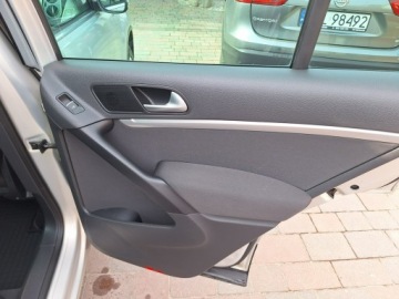 Volkswagen Tiguan I SUV Facelifting 1.4 TSI BlueMotion 122KM 2013 Volkswagen Tiguan Bezwypadkowy Serwisowany Kamera, zdjęcie 17