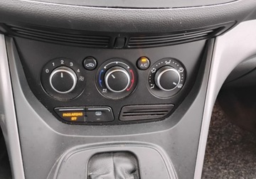 Ford Escape III 2016 Ford Escape 2016r, 2.0 Benzyna 240KM. AUTOMAT. Uszkodzony lewy bok i tyl., zdjęcie 15