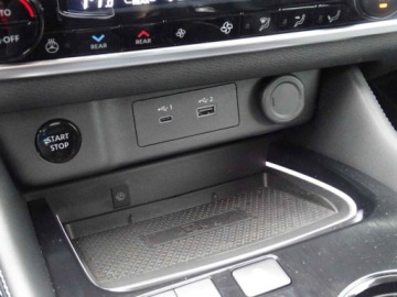 Nissan X-Trail IV 1.5 VC-T e-POWER 213KM 2025 Od ręki - Tekna e-POWER 4WD 1.5 213KM / Pakiet Premium, zdjęcie 9