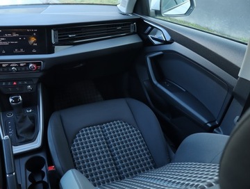 Audi A1 II 1.5 35 TFSI 150KM 2021 Audi A1 35 TFSI, Salon Polska, Serwis ASO, zdjęcie 7