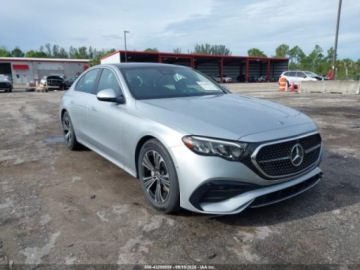 Mercedes Klasa E W214 2024 Mercedes-Benz Klasa E 350 2024 2.0l 2.0 Benzyna 255KM, zdjęcie 7