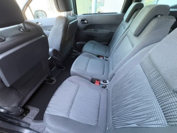 Peugeot 5008 I Minivan 1.6 HDi FAP 115KM 2013 Peugeot 5008 1.6 HDi | 102 tyś. przebiegu!! |, zdjęcie 7