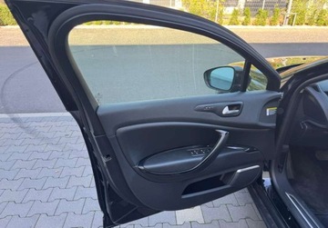 Citroen C5 III Sedan 2.0 BlueHDi 180KM 2016 Citroen C5 2.0Hdi180Ps Automat Szyberdach Navi Klimatronik Hydro Skora Led, zdjęcie 29