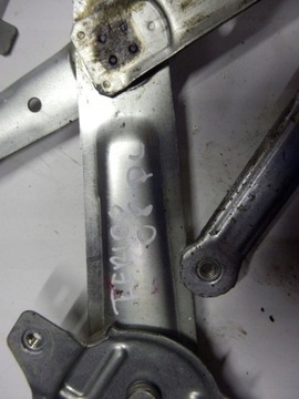 DAIHATSU TERIOS II 08 ZVEDÁK SKEL LEVÝ PŘEDNÍ