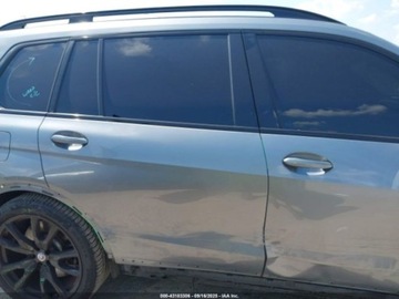 BMW X7 2023 BMW X7 M60i 2023 4.4l 4.4 Benzyna 523KM, zdjęcie 6
