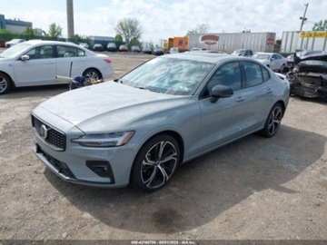 Volvo S60 III 2024 Volvo S60 B5 2024, od ubezpieczalni 2.0 Benzyna 247KM, zdjęcie 1