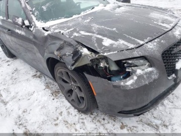 Chrysler 300C II 2021 Chrysler 300s 2021 3.6 Benzyna 300KM, zdjęcie 7