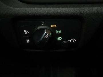 Audi A3 8V Limousine Facelifting 1.0 TFSI 115KM 2018 Audi A3 Limousine xenon/LED klima auto grzane, zdjęcie 19