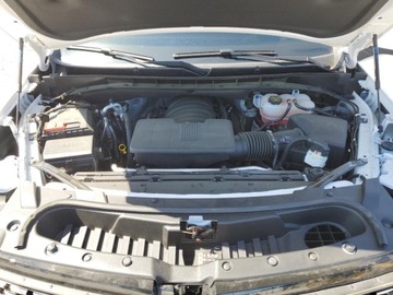 Cadillac Escalade III 2024 Cadillac Escalade ESV Premium 2024 6.2l 6.2 Benzyna 420KM, zdjęcie 6