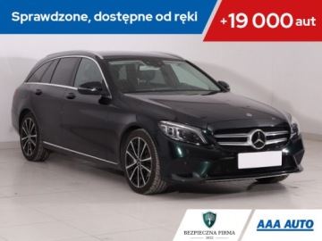 Mercedes Klasa C W205 Kombi Facelifting 2.0 220d 194KM 2019 Mercedes C C 220 d, 191 KM, Automat, Skóra, Navi