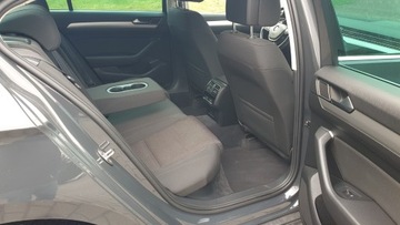 Volkswagen Passat B8 Limousine 2.0 TDI BlueMotion Technology 150KM 2018 Volkswagen Passat VW Passat 2.0 TDI Comfortline Business - Salon PL 2.0, zdjęcie 18