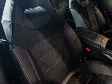 Mercedes CLA C118/X118 Coupe Facelifting 1.3 200 163KM 2025 MERCEDES-BENZ CLA 200 AMG Line Sedan 1.3 163KM 2025, zdjęcie 4