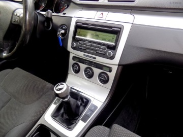 Volkswagen Passat B6 Variant 2.0 TDI-CR DPF 140KM 2009 VOLKSWAGEN PASSAT 2,0 TDI 140 KM, zdjęcie 15