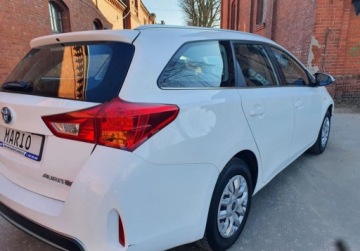 Toyota Auris II Touring Sports Hybrid 135 136KM 2014 Toyota Auris Hybryda Kamera GetHelp 1.8 Hybryda 136KM, zdjęcie 3