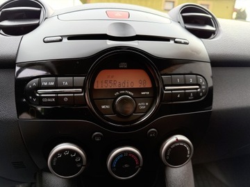 Mazda 2 II Hatchback 5d Facelifting 1.5 MZR 102KM 2013 Mazda 2 Wersja SPORT 1.5 102KONIE 1WŁAŚCICIEL TYLKO 137tyś 2013 Lift 5DRZWI, zdjęcie 11