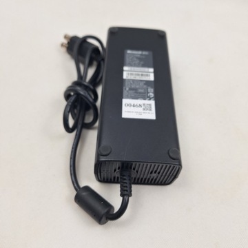 ОРИГИНАЛЬНЫЙ БЛОК ПИТАНИЯ ДЛЯ XBOX 360 SLIM S 135W, проверенный и РАБОТАЮЩИЙ.