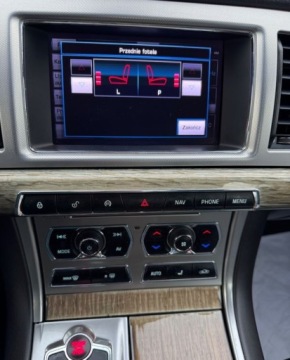 Jaguar XF I Sedan Facelifting 2.2 D 200KM 2013 Jaguar XF auto jak nowe83000kmLUXURY 2.2 Diesel 200KM, zdjęcie 31