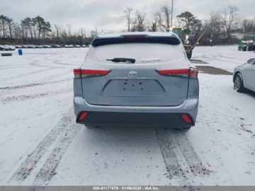 Toyota Highlander III 2022 Toyota Highlander 2022r., XLE, od ubezpieczalni 3.5 Benzyna 295KM, zdjęcie 5