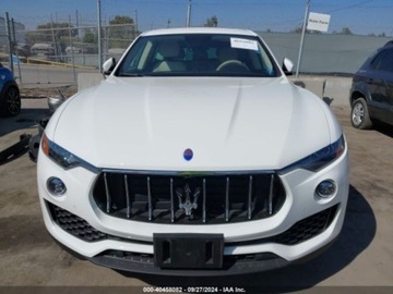 Maserati Levante 2018 Maserati Levante 2018 3.0l 3.0 Benzyna 345KM, zdjęcie 7