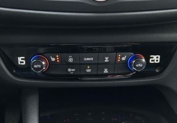 Opel Insignia II Grand Sport Facelifting 2.0 Diesel 174KM 2022 Opel Insignia Business Elegance, HUD, Tempomat, Kamera, Podgrzewane fotele, zdjęcie 27