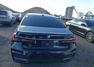 BMW Seria 7 G11-G12 Sedan Facelifting 4.4 750i 530KM 2020 BMW Seria 7 BMW 750I XDRIVE 4.4 Benzyna 530KM, zdjęcie 3