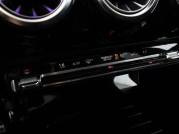 Mercedes CLA C118/X118 2021 Mercedes CLA 200 AMG Line automat 163KM panorama, zdjęcie 29