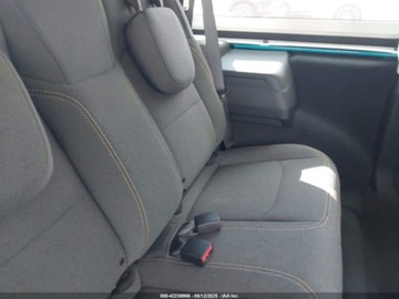 Jeep Wrangler IV 2024 Jeep Wrangler 2-Door Sport S 2024 3.6l 3.6 Benzyna 285KM, zdjęcie 12