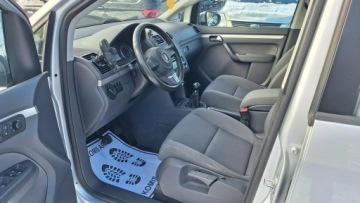 Volkswagen Touran II 1.6 TDI 105KM 2010 Volkswagen Touran 7 Miejsc, zdjęcie 8
