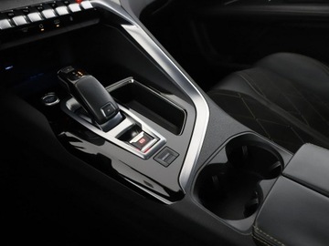 Peugeot 3008 II Crossover 2.0 BlueHDi 180KM 2017 Peugeot 3008 GT Line automat panorama 180KM navi, zdjęcie 29