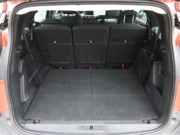 Peugeot 5008 II Crossover Facelifting 1.2 PureTech 130KM 2021 Peugeot 5008 PureTech 130, 7 miejsc, Klima, zdjęcie 13