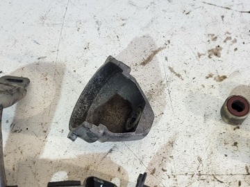 Винты для демонтажа Honda NHX 110 Lead 2008+r