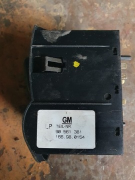 90561381 PŘEPÍNAČ SVĚTEL SPÍNAČ OPEL ASTRA G II