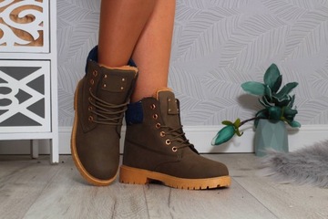 Женские изолированные зимние деревянные ботинки
